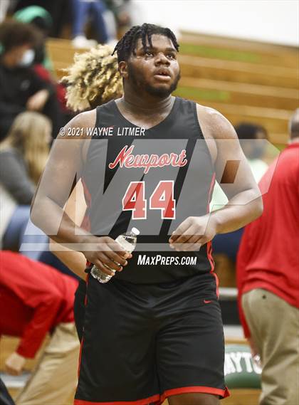 Thumbnail 1 in Newport vs Newport Central Catholic (36th District) photogallery.