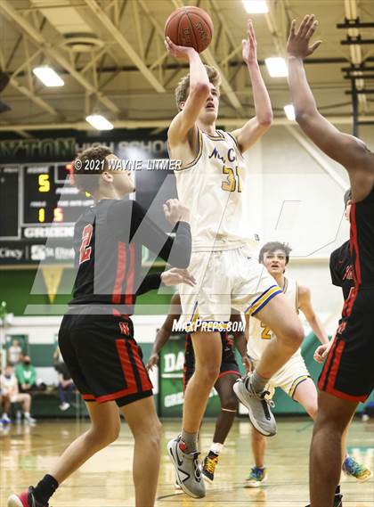 Thumbnail 2 in Newport vs Newport Central Catholic (36th District) photogallery.