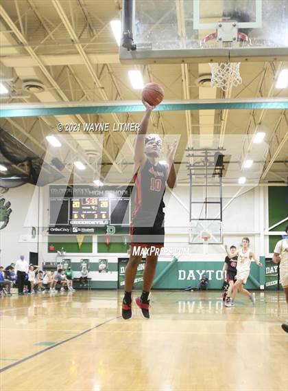 Thumbnail 2 in Newport vs Newport Central Catholic (36th District) photogallery.