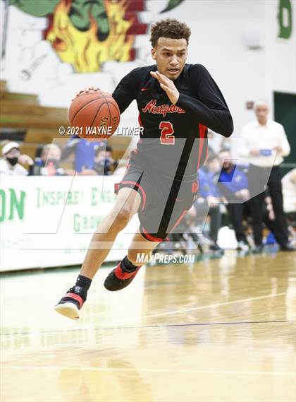 Thumbnail 3 in Newport vs Newport Central Catholic (36th District) photogallery.