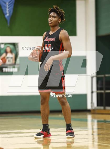 Thumbnail 1 in Newport vs Newport Central Catholic (36th District) photogallery.