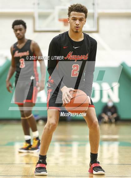 Thumbnail 1 in Newport vs Newport Central Catholic (36th District) photogallery.