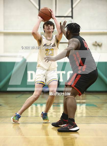Thumbnail 1 in Newport vs Newport Central Catholic (36th District) photogallery.