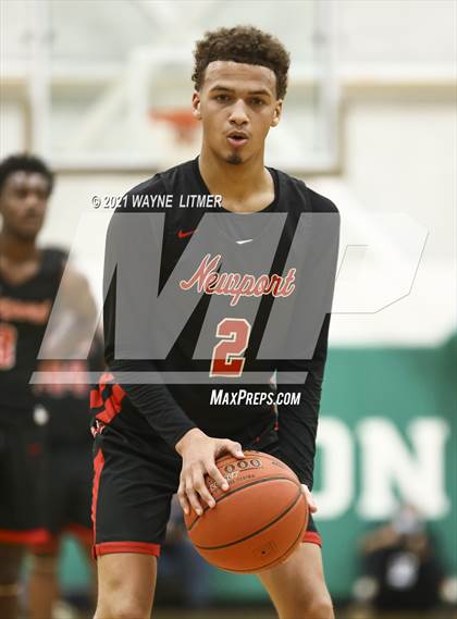 Thumbnail 1 in Newport vs Newport Central Catholic (36th District) photogallery.