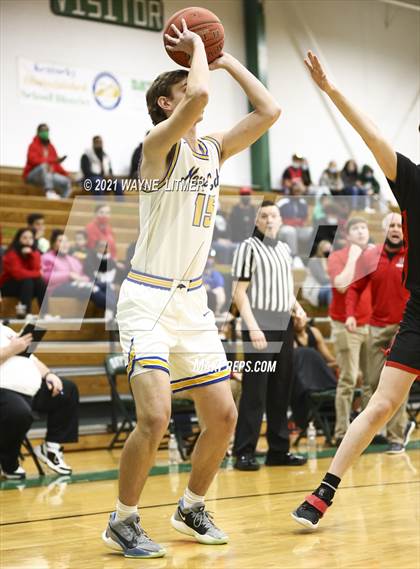 Thumbnail 2 in Newport vs Newport Central Catholic (36th District) photogallery.