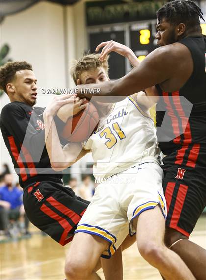 Thumbnail 3 in Newport vs Newport Central Catholic (36th District) photogallery.