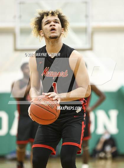 Thumbnail 1 in Newport vs Newport Central Catholic (36th District) photogallery.