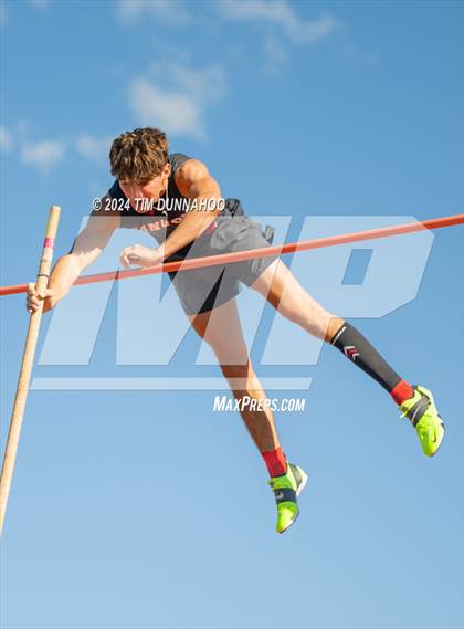 Thumbnail 2 in Vista Ridge Relays photogallery.