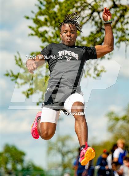 Thumbnail 3 in Vista Ridge Relays photogallery.