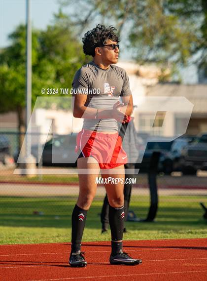 Thumbnail 1 in Vista Ridge Relays photogallery.
