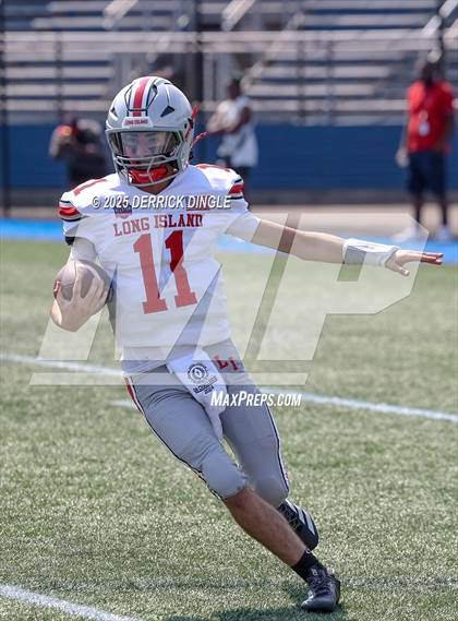 Thumbnail 2 in NYC vs Long Island (All-Star Football Classic) photogallery.