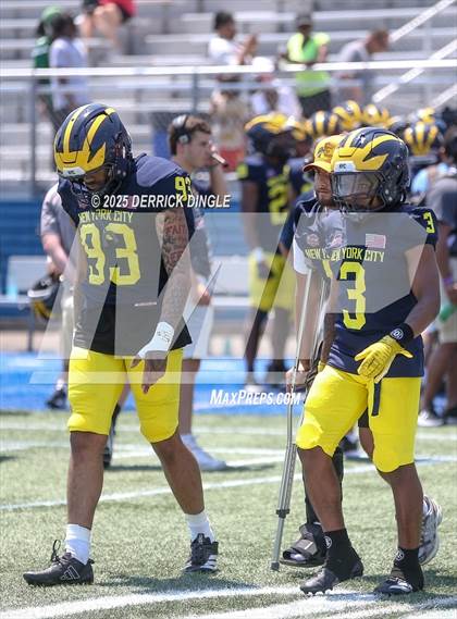 Thumbnail 1 in NYC vs Long Island (All-Star Football Classic) photogallery.