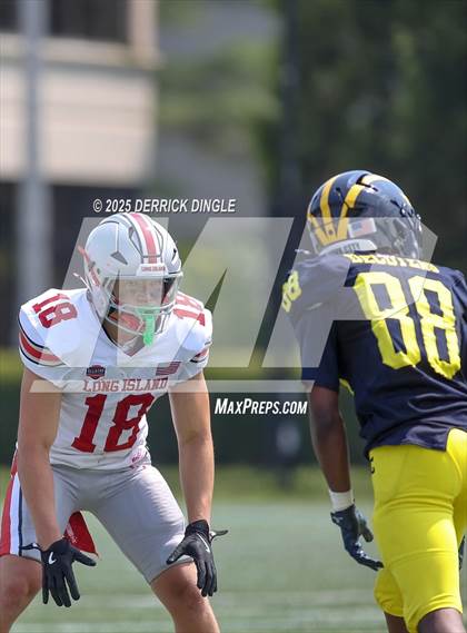 Thumbnail 2 in NYC vs Long Island (All-Star Football Classic) photogallery.