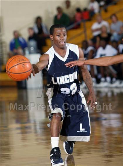 Thumbnail 1 in Lincoln vs. Westchester (City of the Palms Classic) photogallery.