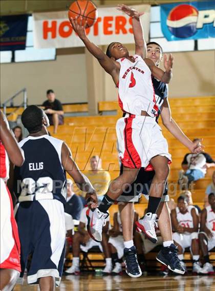Thumbnail 3 in Lincoln vs. Westchester (City of the Palms Classic) photogallery.