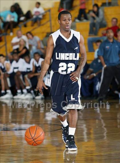 Thumbnail 2 in Lincoln vs. Westchester (City of the Palms Classic) photogallery.