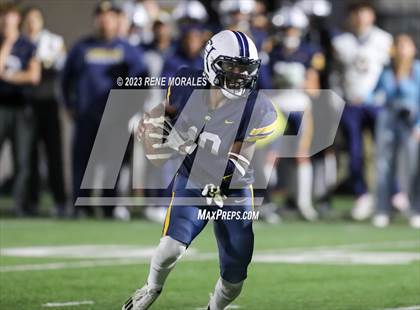 Thumbnail 3 in Victor Valley vs Campbell Hall photogallery.