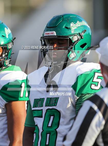 Thumbnail 2 in Victor Valley vs Campbell Hall photogallery.