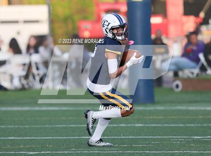 Thumbnail 3 in Victor Valley vs Campbell Hall photogallery.