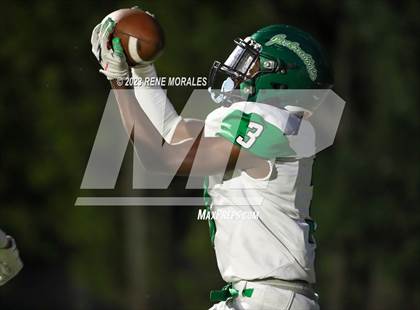Thumbnail 3 in Victor Valley vs Campbell Hall photogallery.
