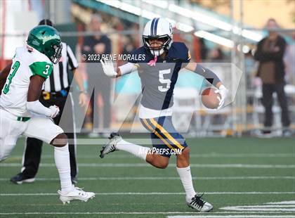 Thumbnail 3 in Victor Valley vs Campbell Hall photogallery.