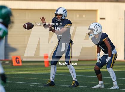Thumbnail 3 in Victor Valley vs Campbell Hall photogallery.