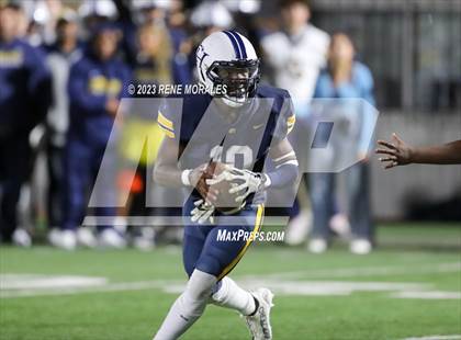 Thumbnail 2 in Victor Valley vs Campbell Hall photogallery.