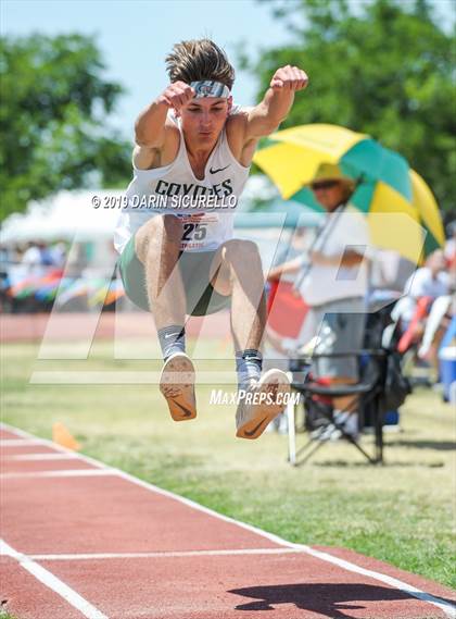 Thumbnail 2 in AIA Track & Field Championships (Boys Triple Jump) photogallery.