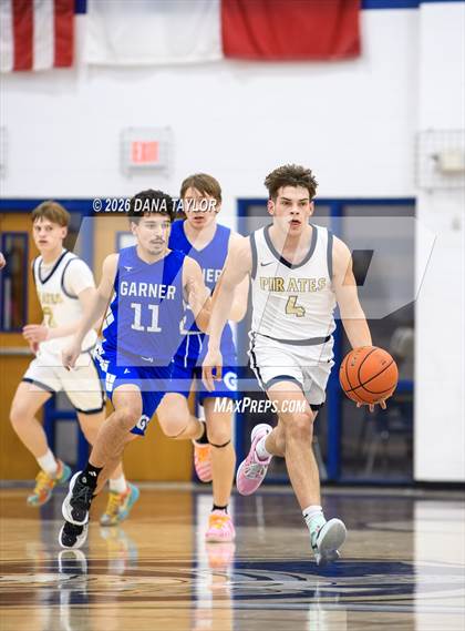 Thumbnail 1 in Garner @ Perrin-Whitt photogallery.