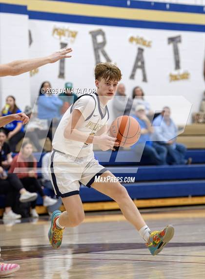 Thumbnail 1 in Garner @ Perrin-Whitt photogallery.