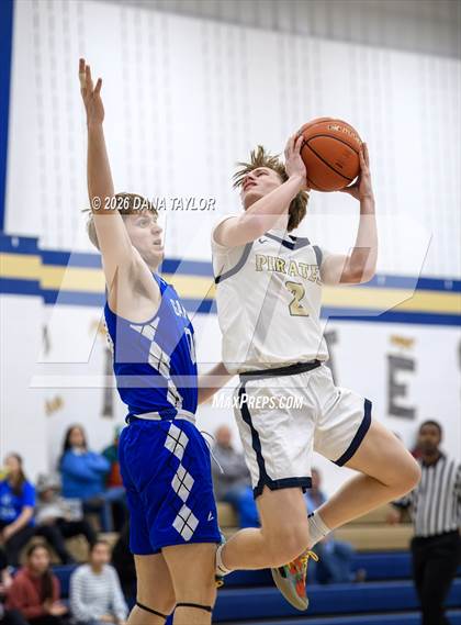 Thumbnail 2 in Garner @ Perrin-Whitt photogallery.