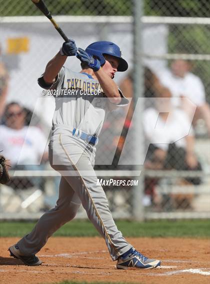 Thumbnail 3 in Taylorsville vs. Riverton (UHSAA 6A 2nd Round) photogallery.