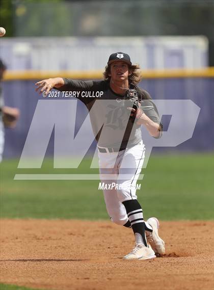 Thumbnail 1 in Taylorsville vs. Riverton (UHSAA 6A 2nd Round) photogallery.