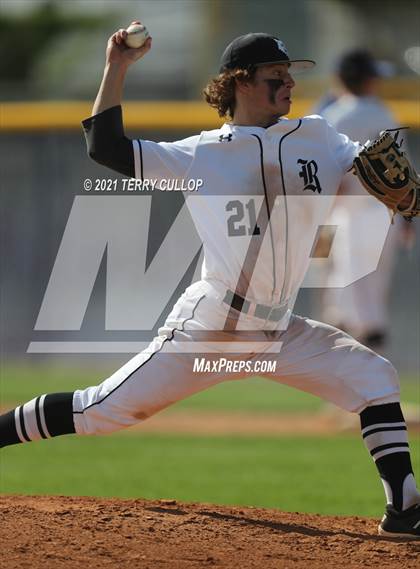 Thumbnail 1 in Taylorsville vs. Riverton (UHSAA 6A 2nd Round) photogallery.