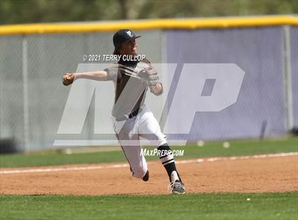 Thumbnail 2 in Taylorsville vs. Riverton (UHSAA 6A 2nd Round) photogallery.