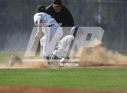 Thumbnail 1 in Taylorsville vs. Riverton (UHSAA 6A 2nd Round) photogallery.