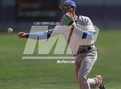 Thumbnail 3 in Taylorsville vs. Riverton (UHSAA 6A 2nd Round) photogallery.