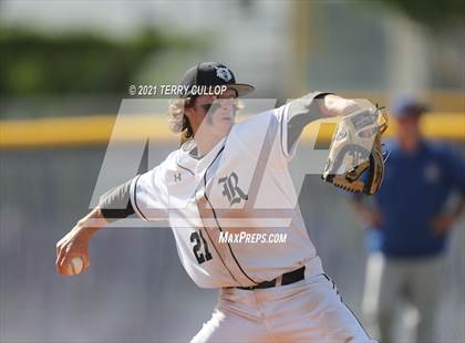 Thumbnail 1 in Taylorsville vs. Riverton (UHSAA 6A 2nd Round) photogallery.