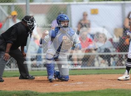 Thumbnail 1 in Taylorsville vs. Riverton (UHSAA 6A 2nd Round) photogallery.