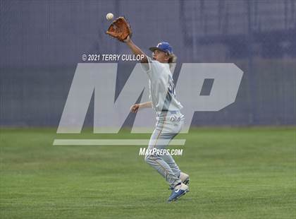 Thumbnail 3 in Taylorsville vs. Riverton (UHSAA 6A 2nd Round) photogallery.