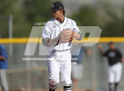 Thumbnail 1 in Taylorsville vs. Riverton (UHSAA 6A 2nd Round) photogallery.
