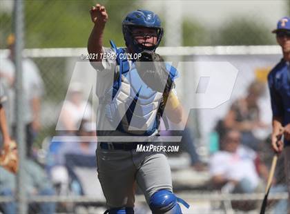 Thumbnail 1 in Taylorsville vs. Riverton (UHSAA 6A 2nd Round) photogallery.