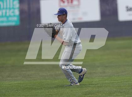 Thumbnail 3 in Taylorsville vs. Riverton (UHSAA 6A 2nd Round) photogallery.
