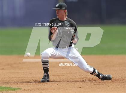 Thumbnail 2 in Taylorsville vs. Riverton (UHSAA 6A 2nd Round) photogallery.