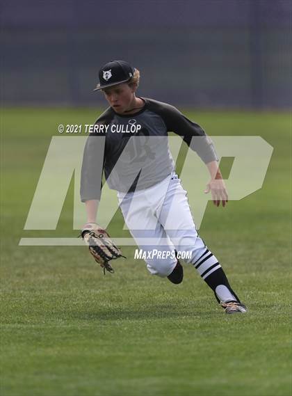 Thumbnail 3 in Taylorsville vs. Riverton (UHSAA 6A 2nd Round) photogallery.