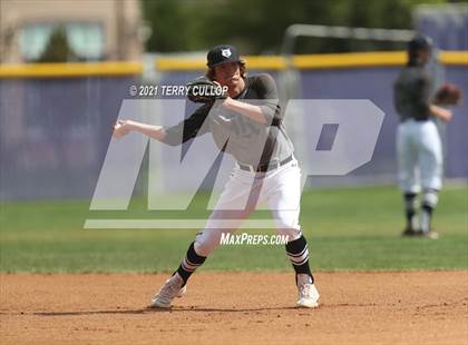 Thumbnail 1 in Taylorsville vs. Riverton (UHSAA 6A 2nd Round) photogallery.