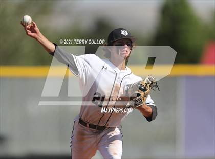 Thumbnail 1 in Taylorsville vs. Riverton (UHSAA 6A 2nd Round) photogallery.