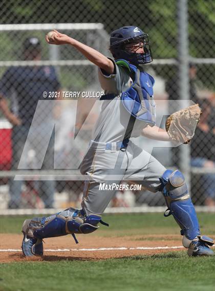 Thumbnail 2 in Taylorsville vs. Riverton (UHSAA 6A 2nd Round) photogallery.