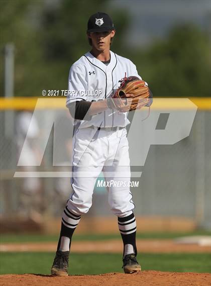 Thumbnail 2 in Taylorsville vs. Riverton (UHSAA 6A 2nd Round) photogallery.