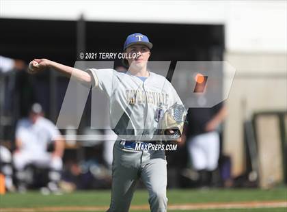 Thumbnail 1 in Taylorsville vs. Riverton (UHSAA 6A 2nd Round) photogallery.